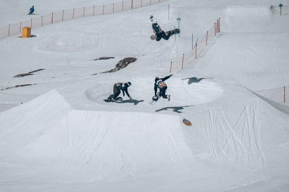hammer_with_homies_day_2_ph_fede_romanello_8_w564_h376